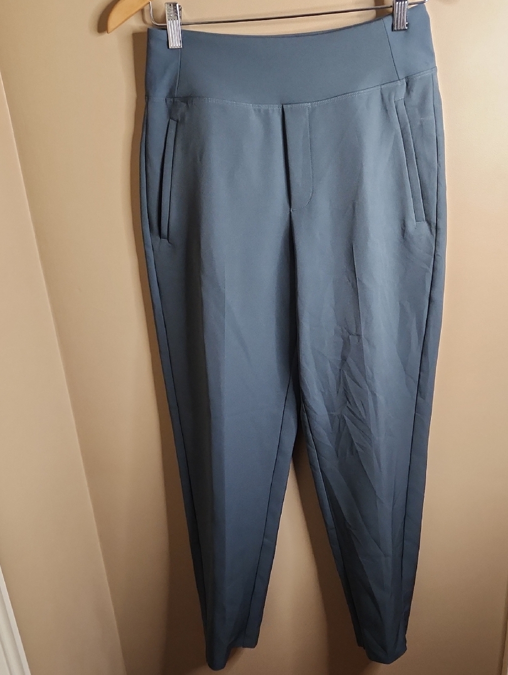 Athleta Endless High Rise Pant in Botanical. Size 2. #533636